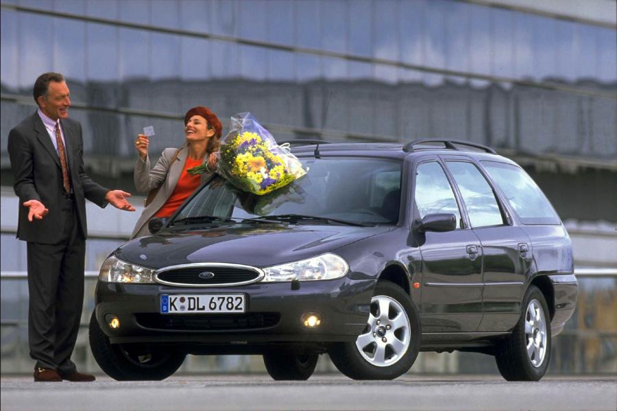  Ford Mondeo 1996 года  (фото 38 из 53)